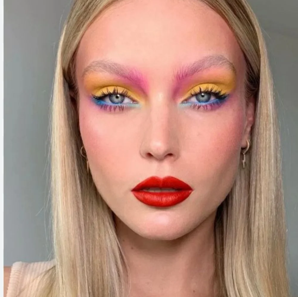 BUBBLEGUM Kat Von D DISCONTINUED Crayon NWOBOX
